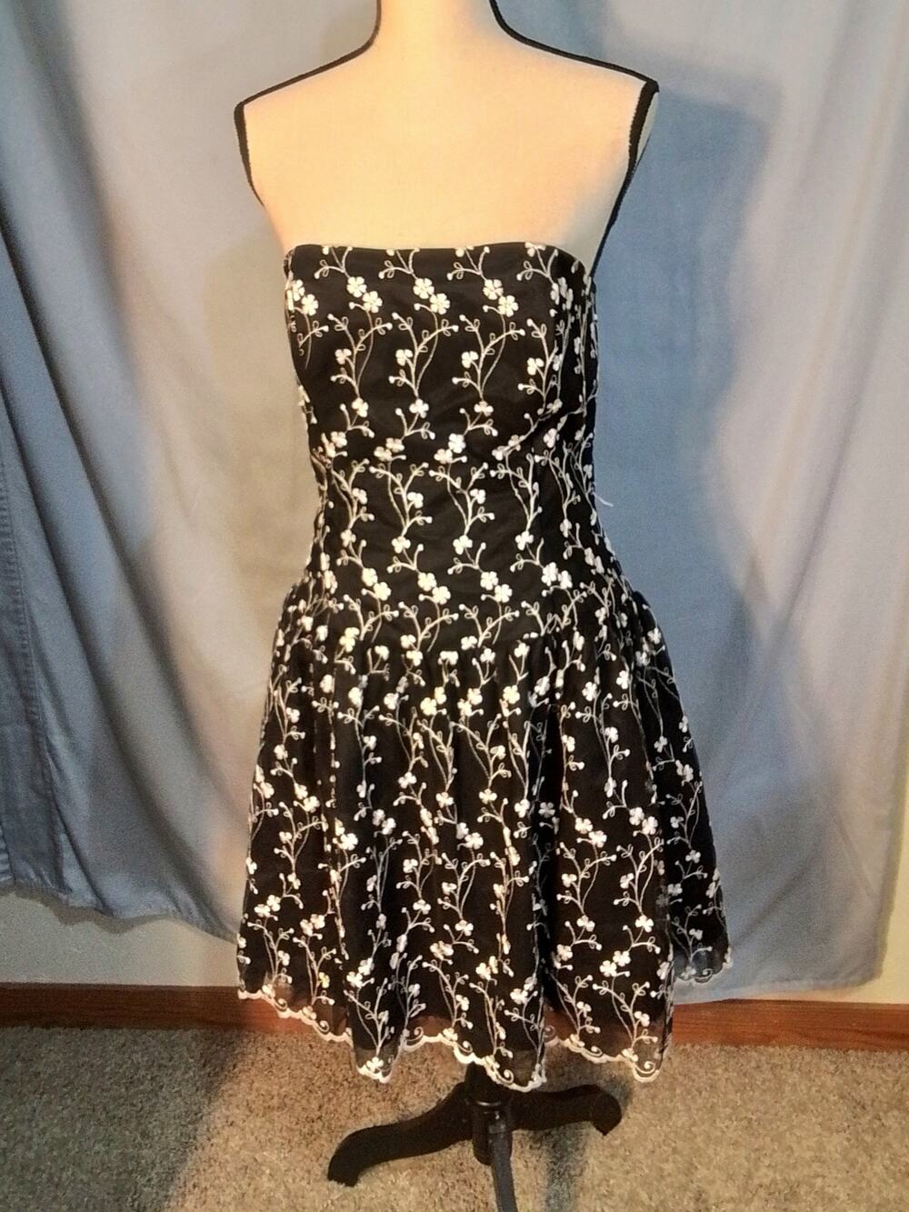 Jessica McClintock Black dress with white floral embroidery